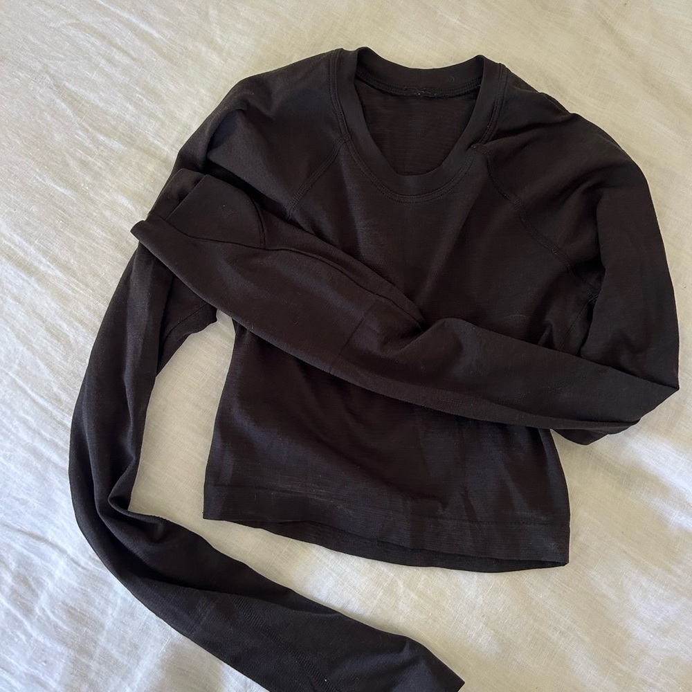 Lululemon Athletica Black Fitted Long Sleeve Shirt